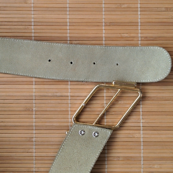 Vintage designer leather belt, made in France, 26"-30" long - Picture 7 of 10